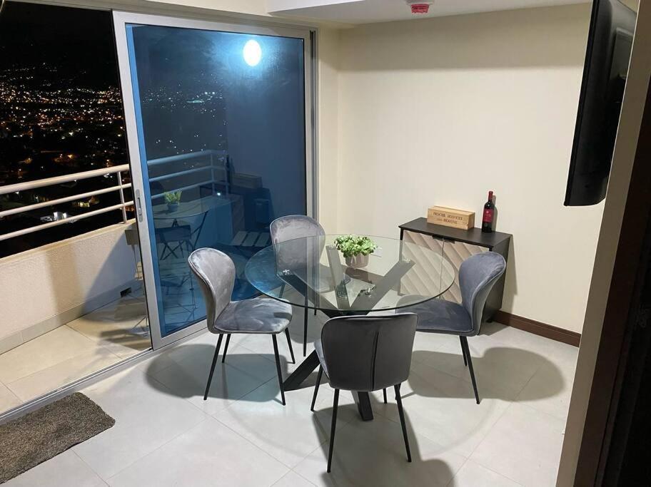 Penthouse En Los Yoses, Vista De Los Dioses Fast Wifi San José Zewnętrze zdjęcie